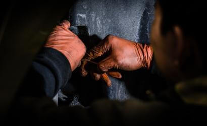 Granberg 940 engangshansker i nitril – oransje hansker brukt i mekanisk arbeid for kjemikaliebeskyttelse og sikkert grep
