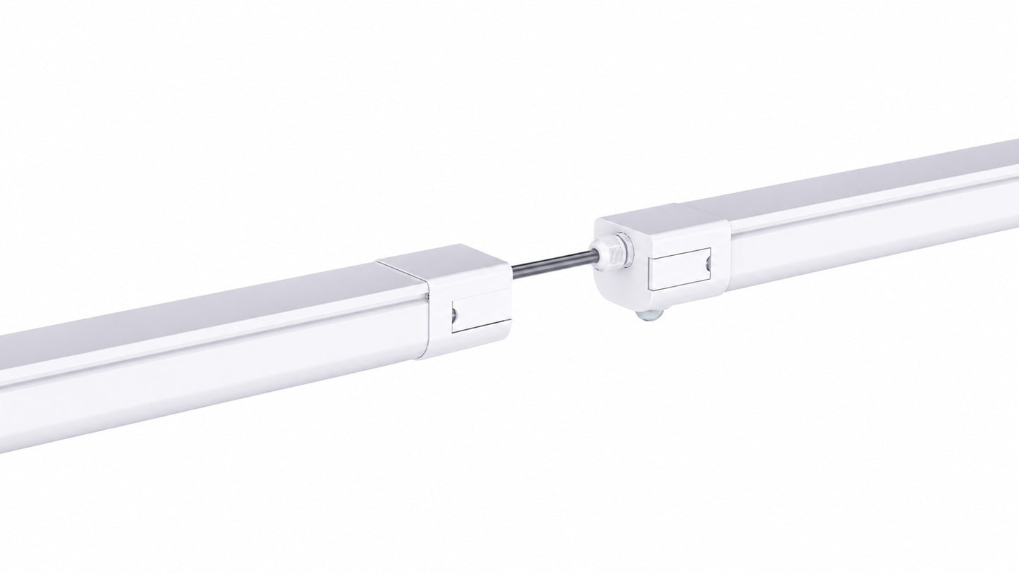 To Triproof LED armaturer IP65 med innebygd mikrosensor seriekoblet via Wire Through for rask og fleksibel installasjon.